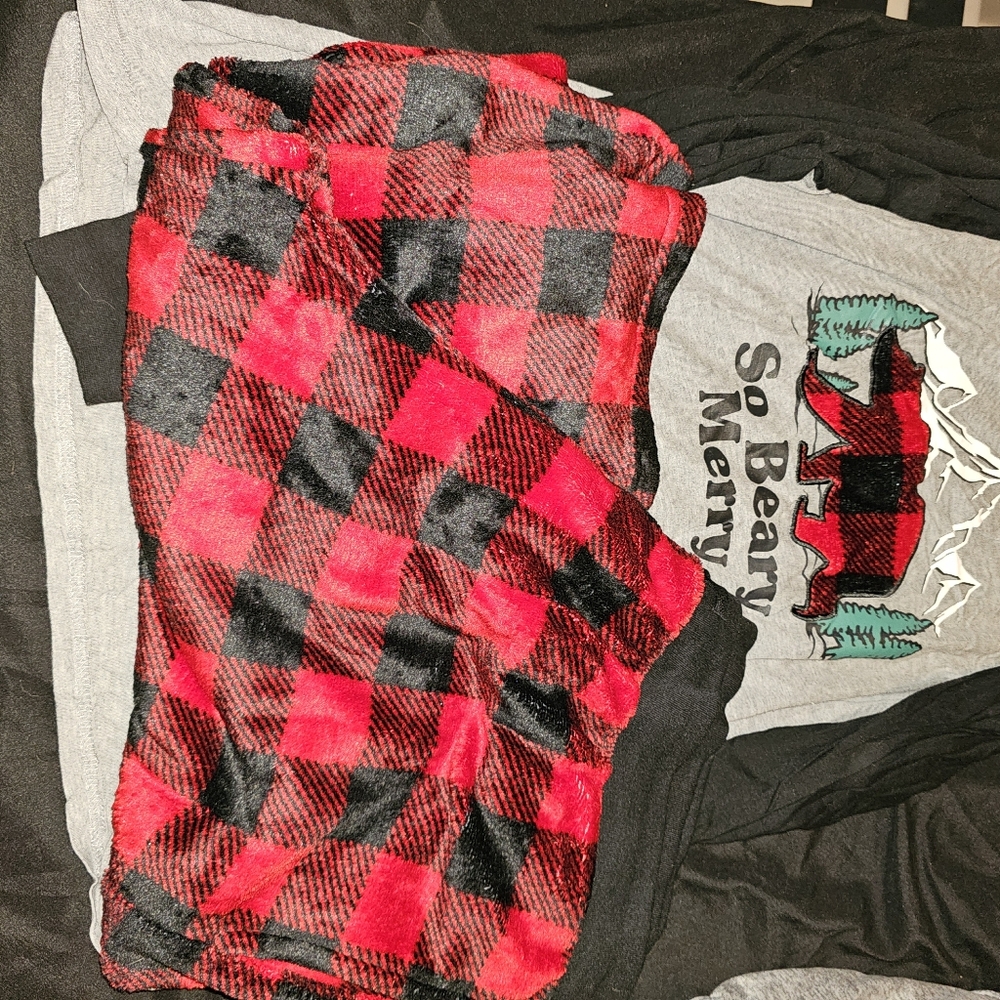 Pajamas - Picture 4 of 5